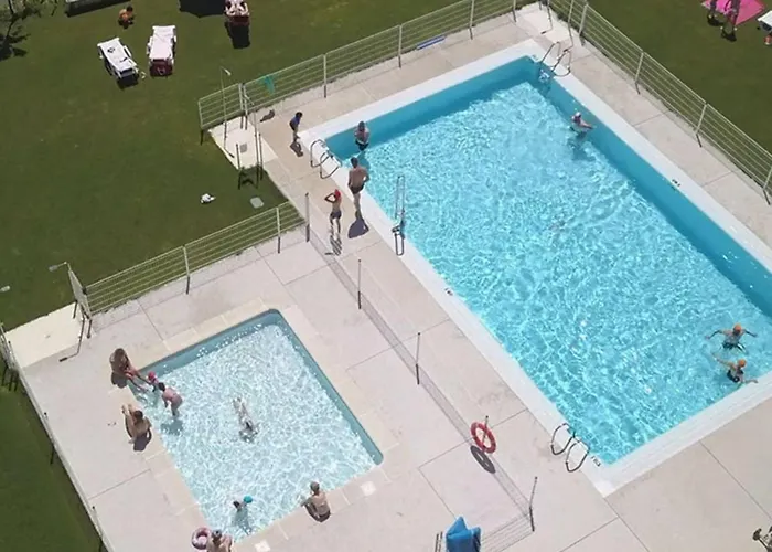 Avec Terrasse A Pour 3 Pers. - Api-1-52-1845