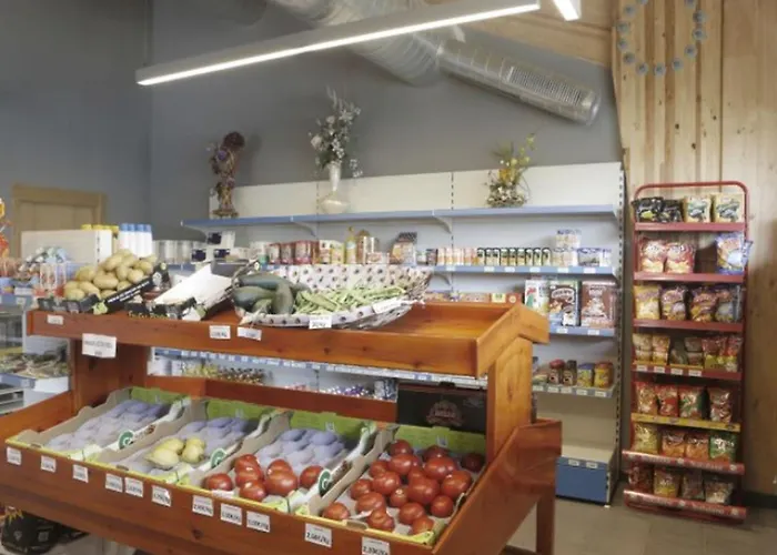 Avec Terrasse A Pour 3 Pers. - Api-1-52-1845 Camping *